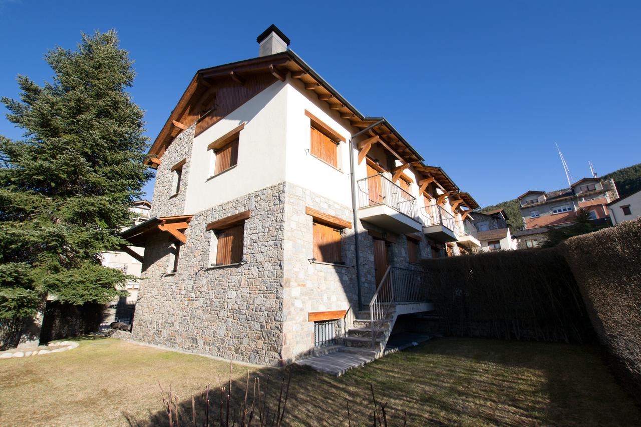 Casa Amb Jardi Alp Apartment Exterior photo